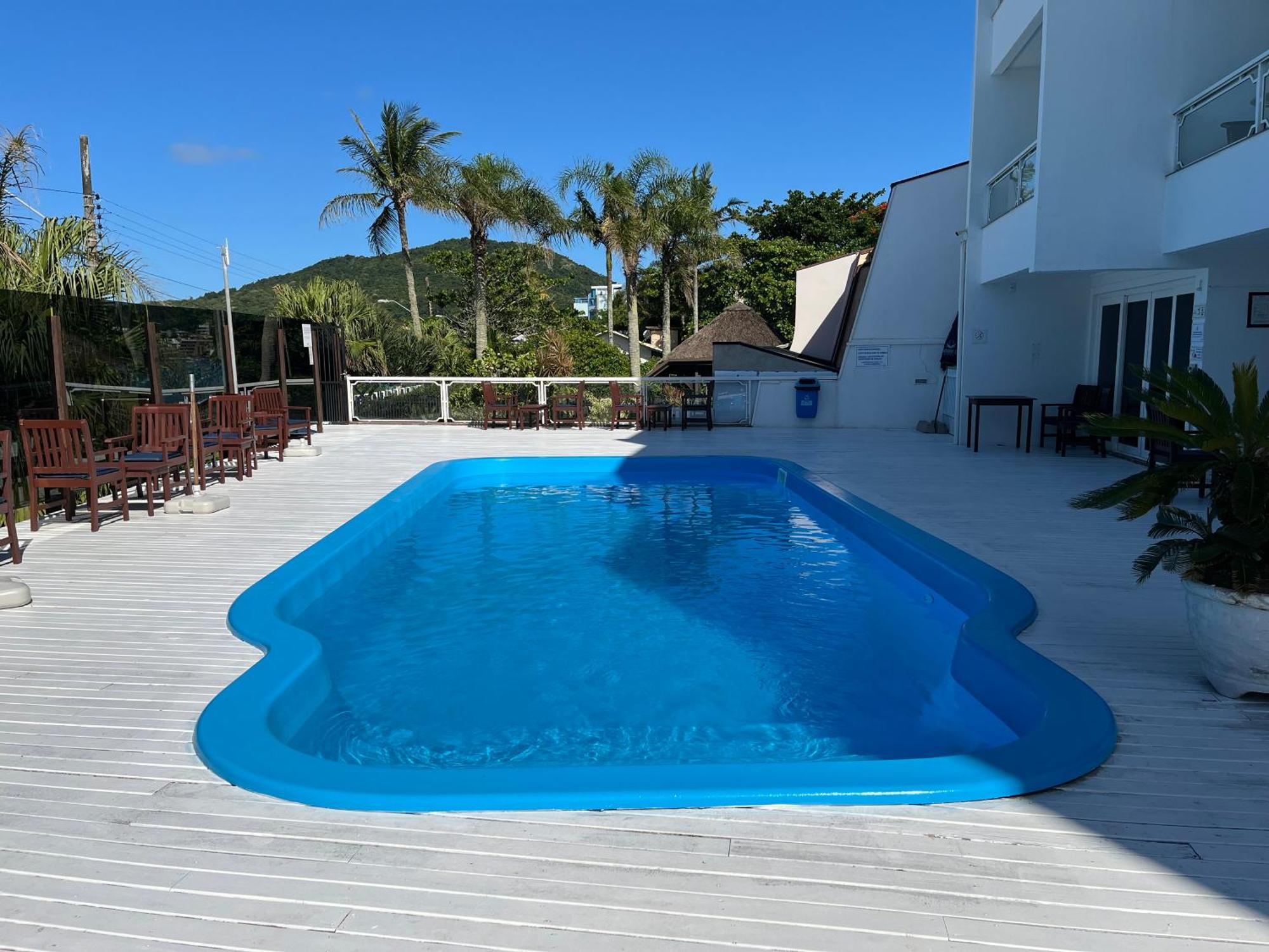 Bombinhas Blue Suites Exterior photo
